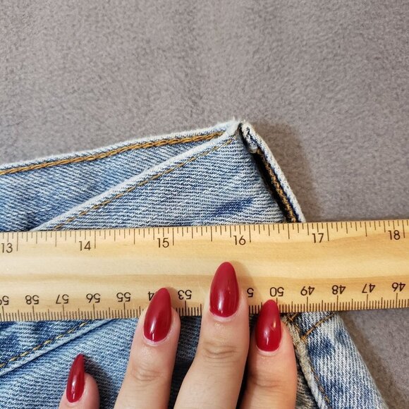 Levis Jeans Mens 32x30* Blue 550 Relaxed Straight American Light Wash Denim Jean - Picture 6 of 16